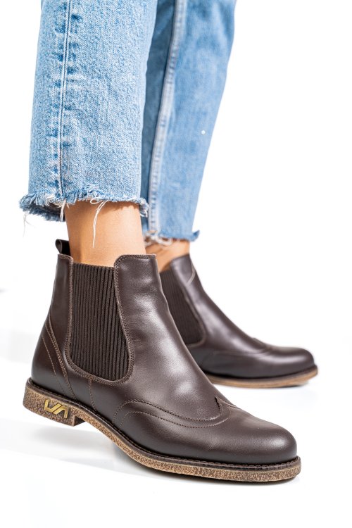 Barna természetes bőr bakancs 2s7h12