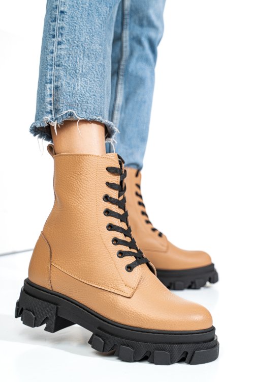 Barna természetes bőr bakancs 1s7h24