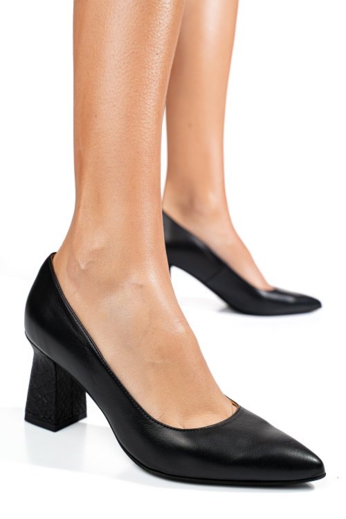 Fekete természetes bőr magassarkú cipők 1s7h362