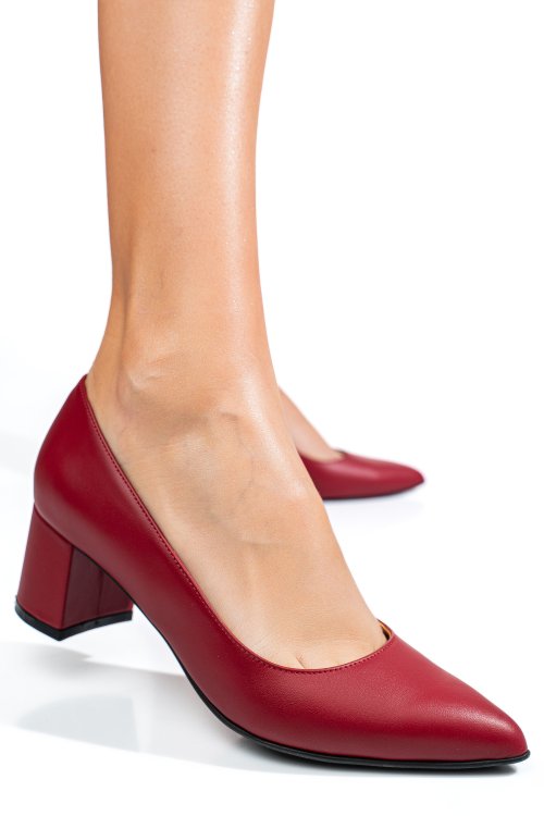 Piros természetes bőr magassarkú cipők 3s7h583