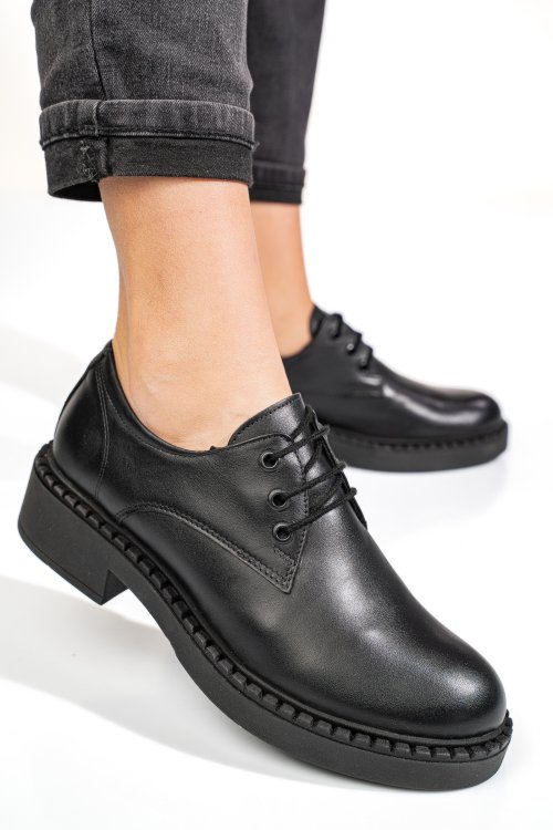 Fekete természetes bőr  3s7h09nev