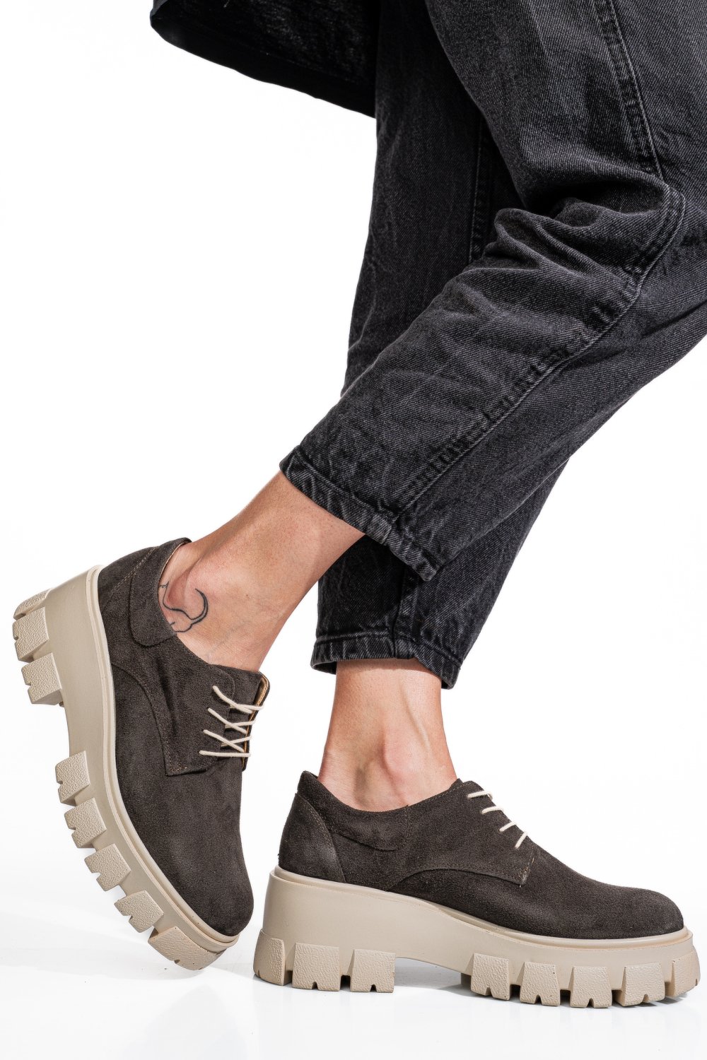 Szürke fordított bőr  2s7h085