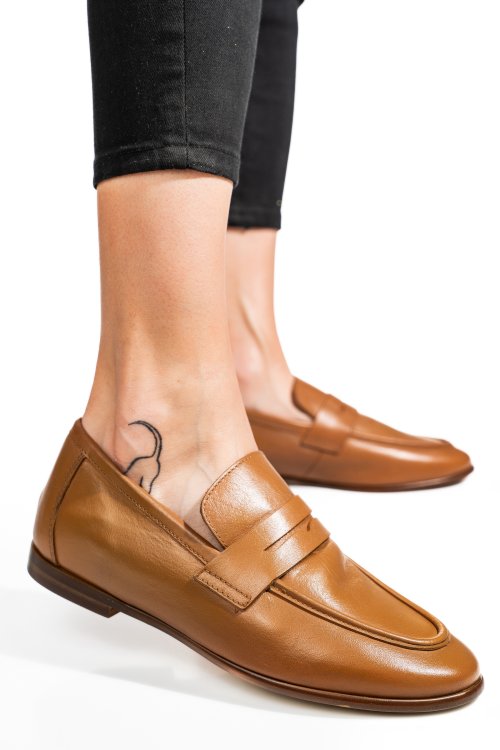 Barna természetes bőr  ts7him-a180