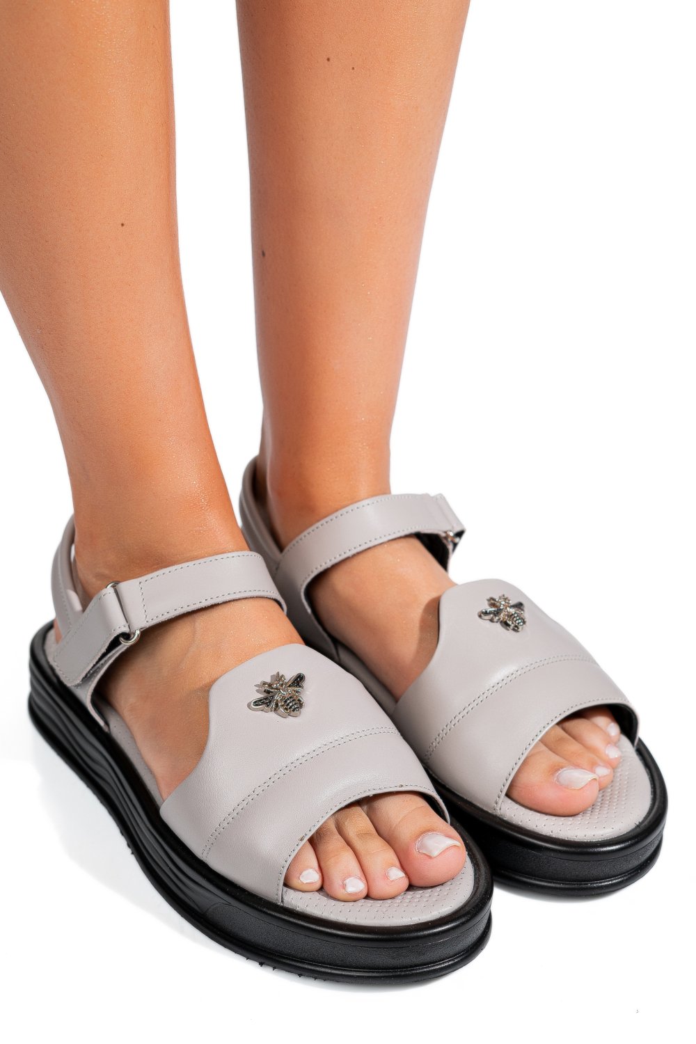 Szürke természetes bőr szandál 4s7h71