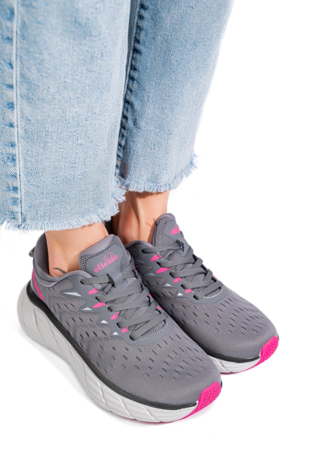 Szürke  es7hl42w62459