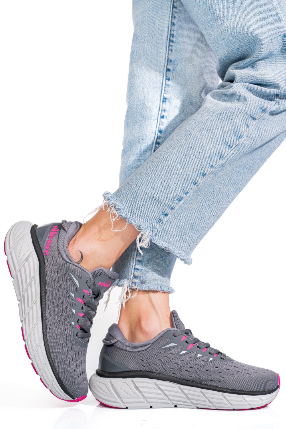 Szürke  es7hl42w62459