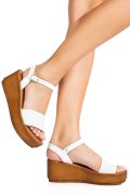 Fehér természetes bőr szandál rs7homa-tgr