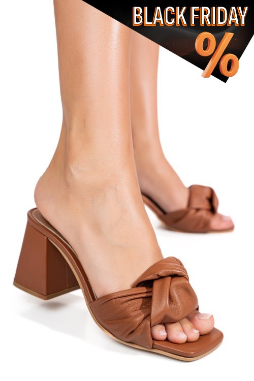 Barna természetes bőr szandál es7hm-8657