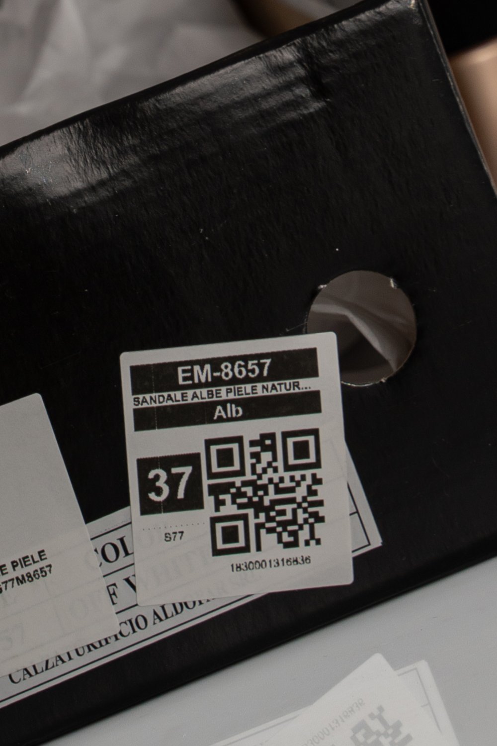 Fehér természetes bőr szandál es7hm-8657