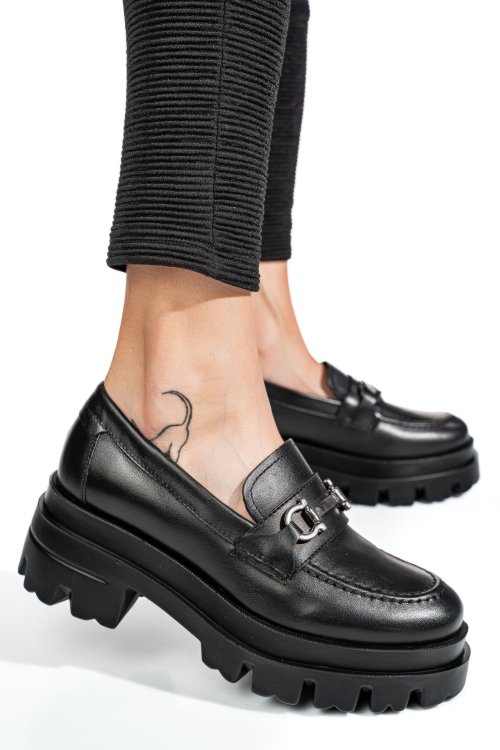 Fekete természetes bőr  4s7h80