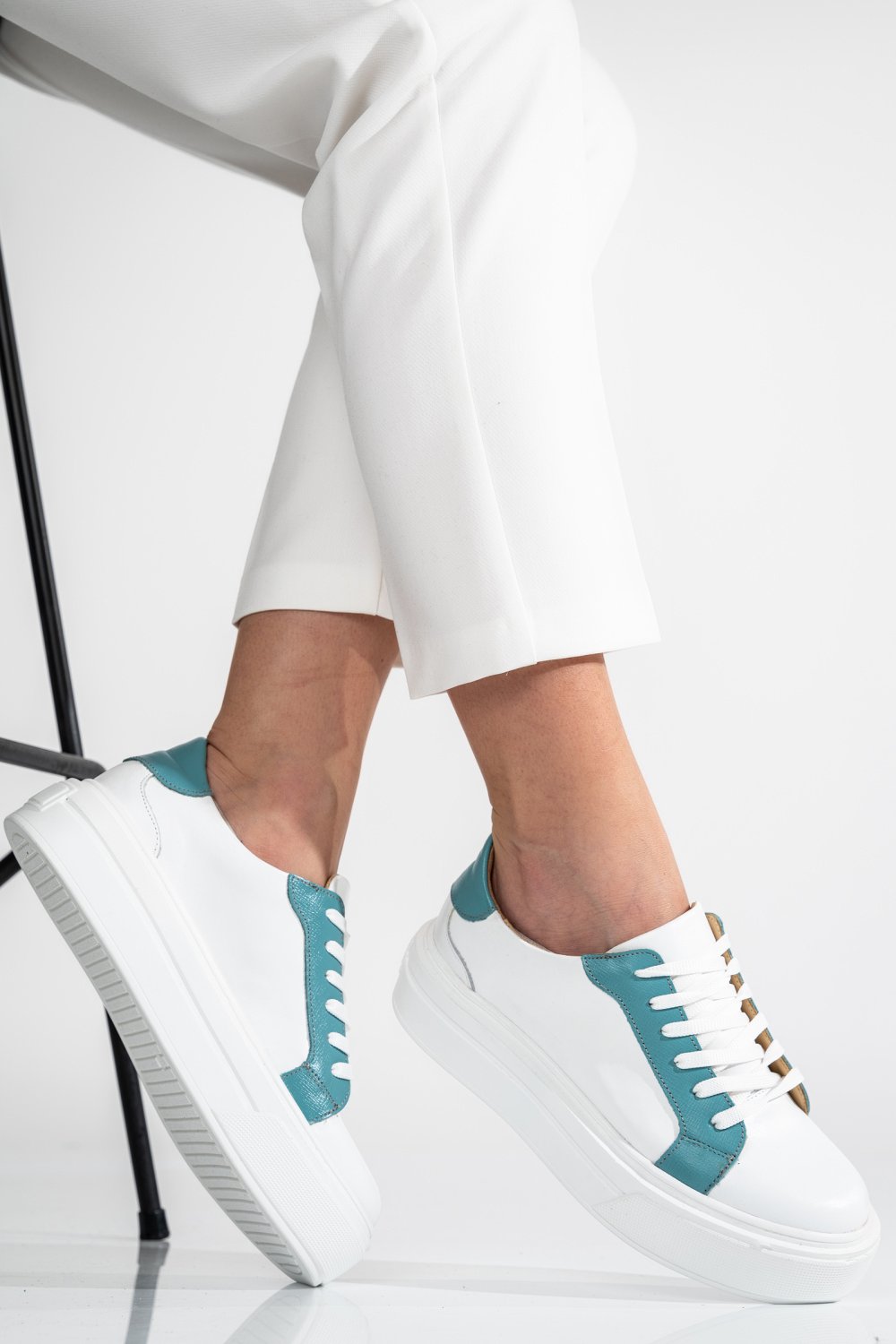 Türkiz természetes bőr sport cipők 3s7h001