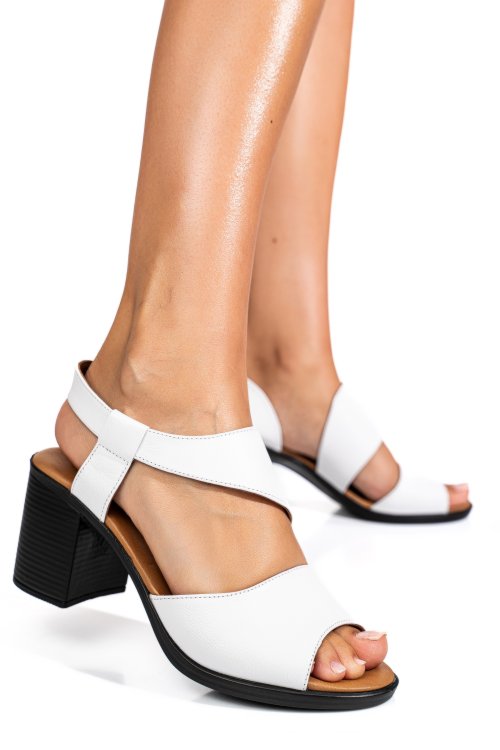 Fehér természetes bőr szandál 0s7h75