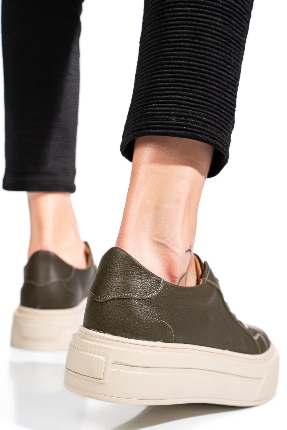 Zöld természetes bőr sport cipők 3s7h000