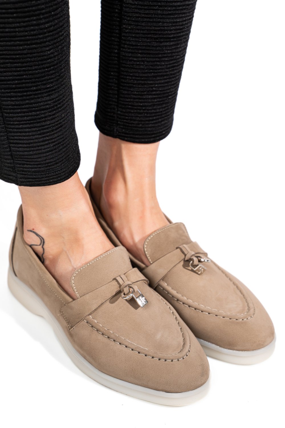 Bézs fordított bőr női lapos cipők 4s7h55