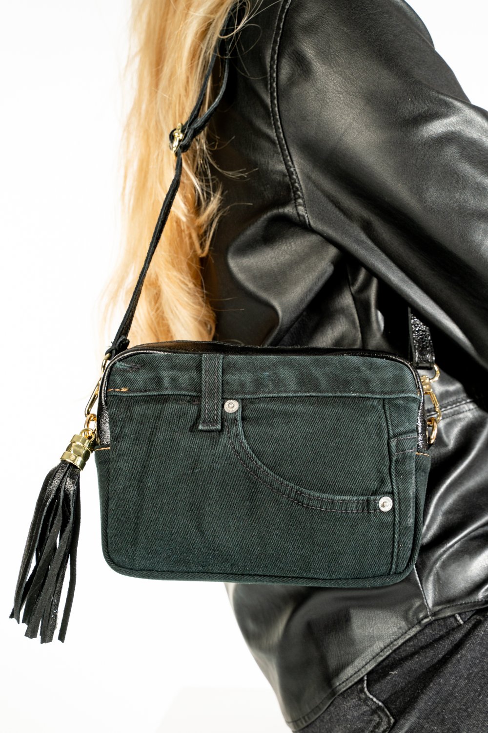 Fekete táskák bs7hs3358