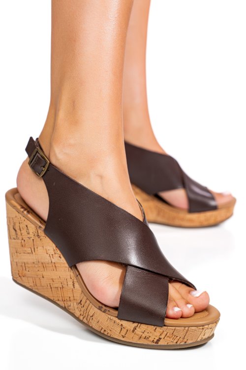 Barna természetes bőr szandál ts7hp01c65