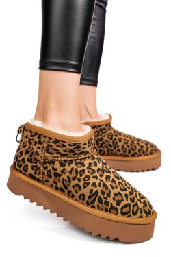 Barna természetes bőr csizma 0s7h955