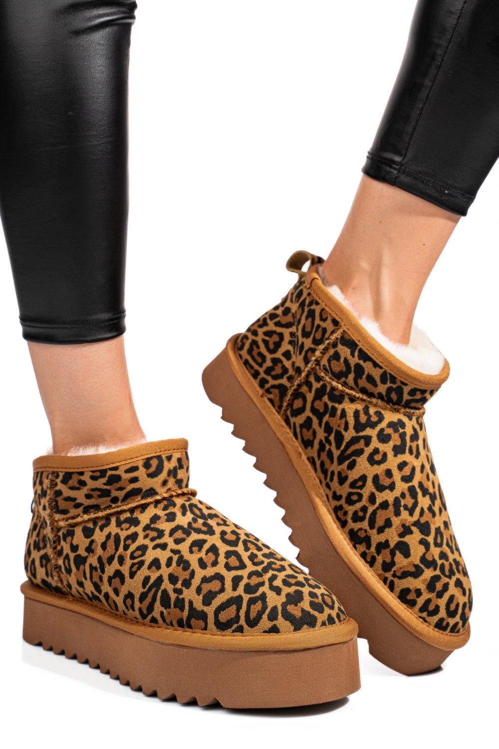 Barna természetes bőr csizma 0s7h955