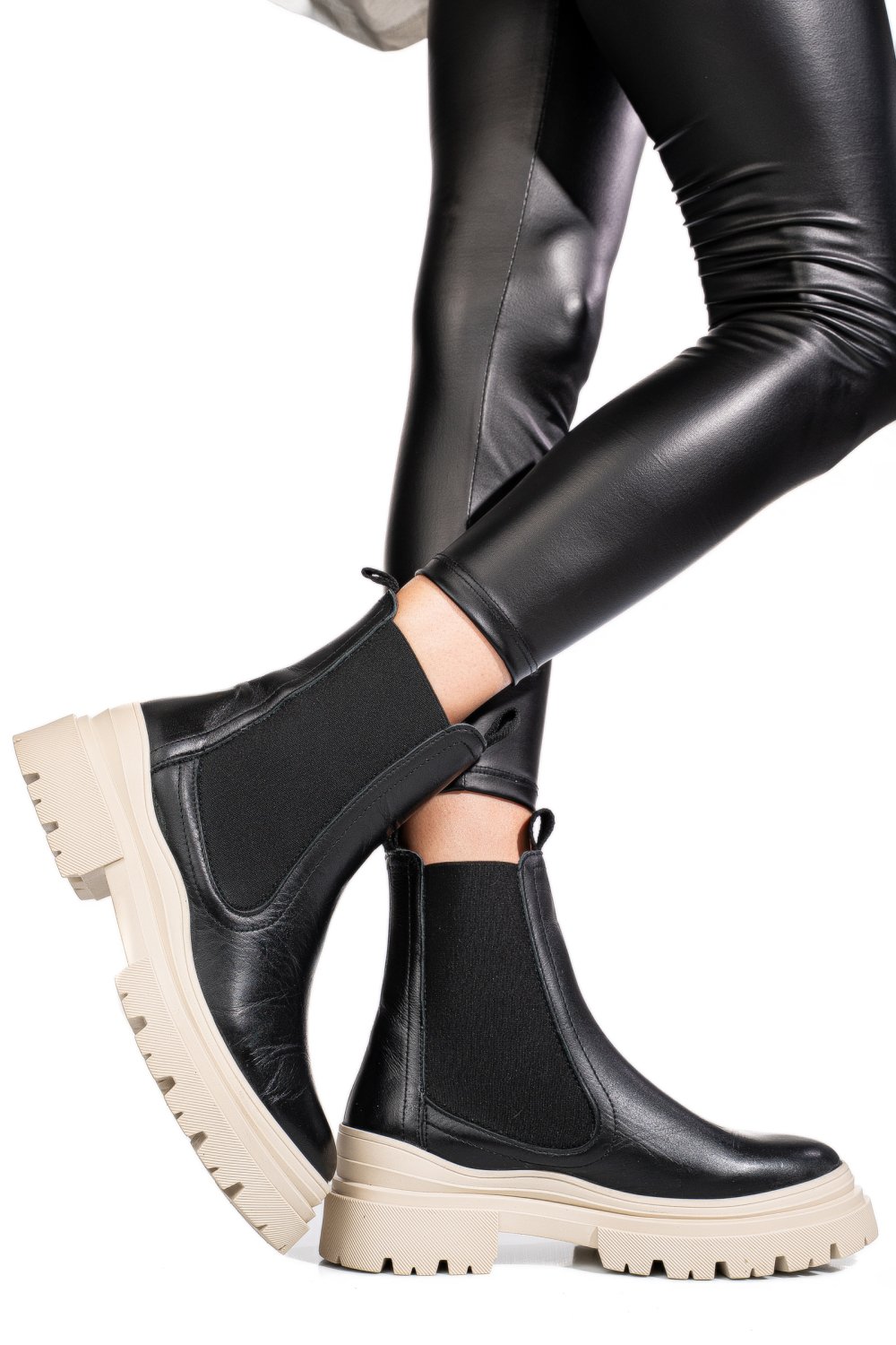 Fekete természetes bőr bakancs 5s7h2132505