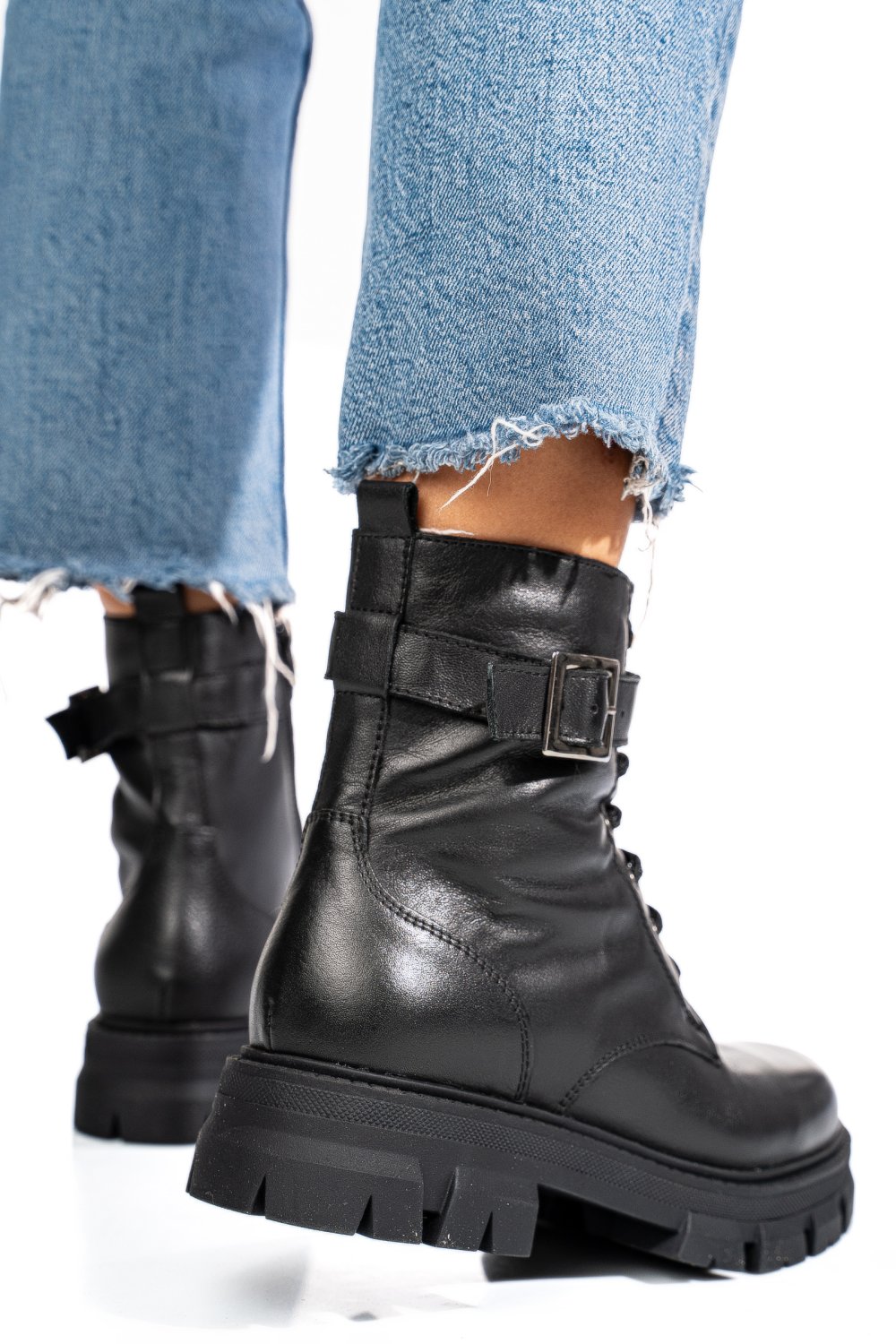 Fekete természetes bőr bakancs 5s7h3132281