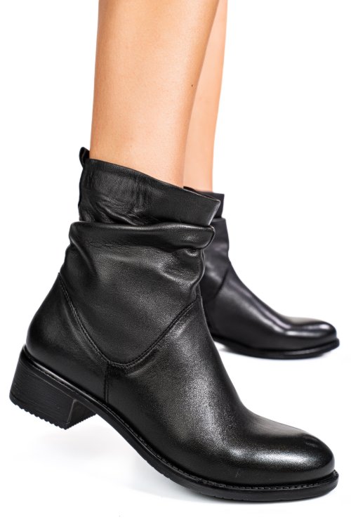 Fekete természetes bőr bakancs 5s7h3130134