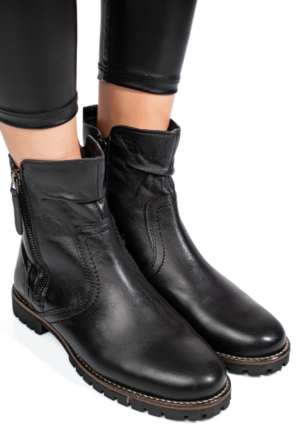 Fekete természetes bőr bakancs 5s7h3130143