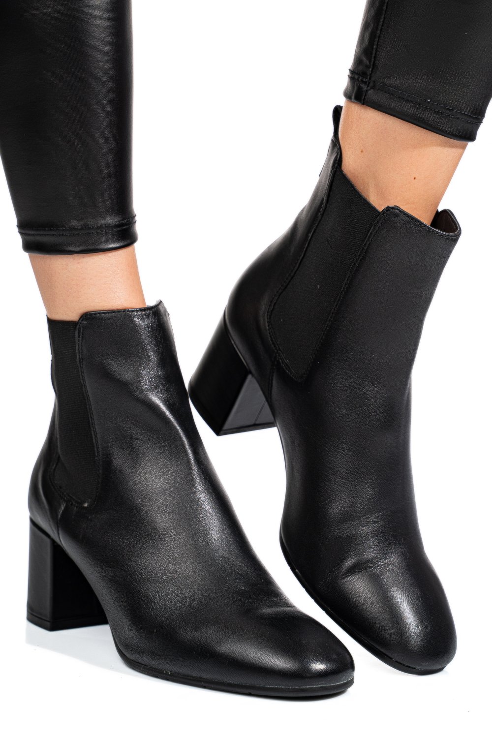 Fekete természetes bőr bokacsizma 5s7h0132047