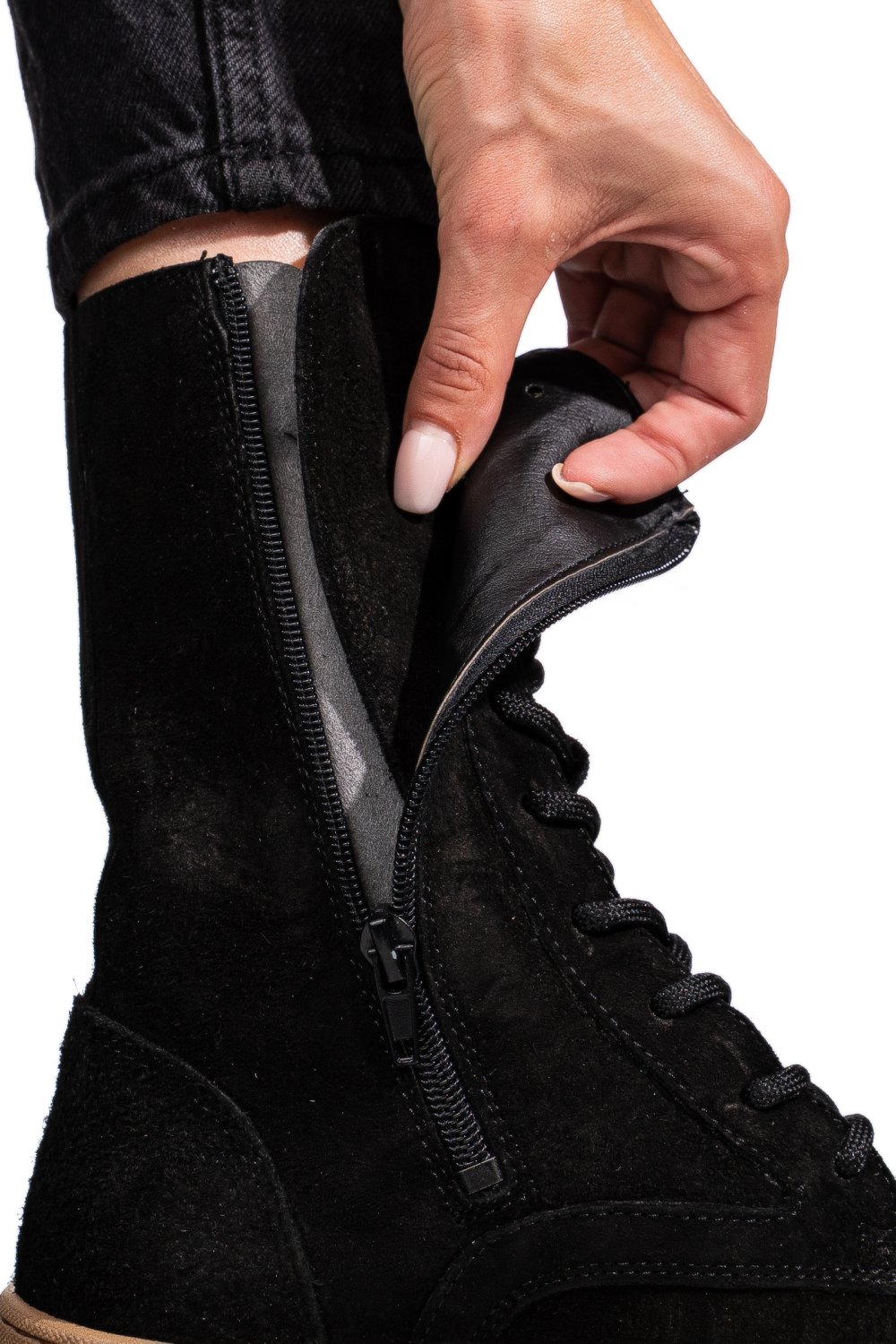 Fekete fordított bőr bakancs 5s7h2132500