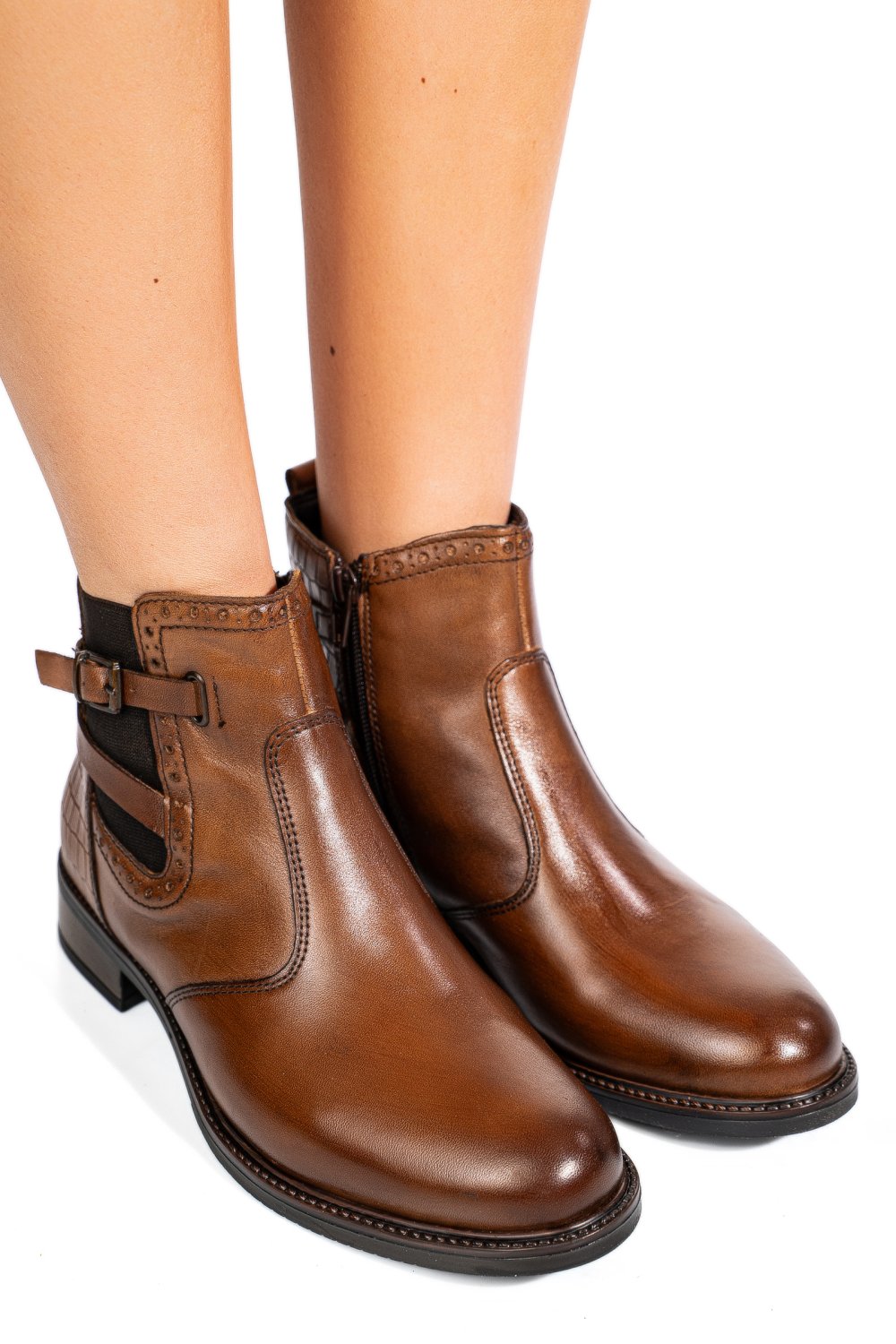 Barna természetes bőr bakancs 5s7h0130003