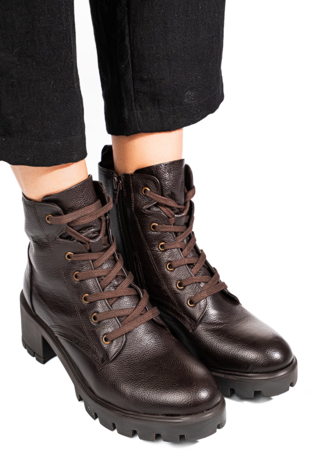 Barna természetes bőr bakancs 1s7h0800