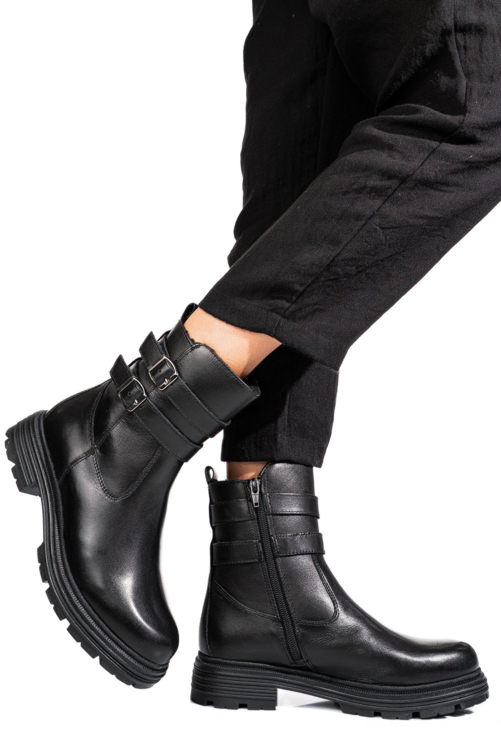 Fekete természetes bőr bakancs vs7hb25-4204