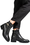 Fekete természetes bőr bakancs vs7hb22-4207