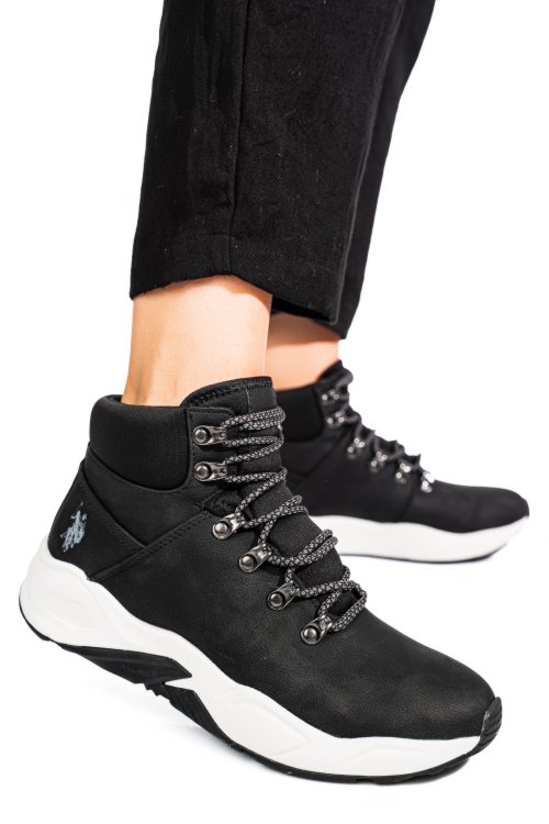 Fekete bakancs cs7hhill