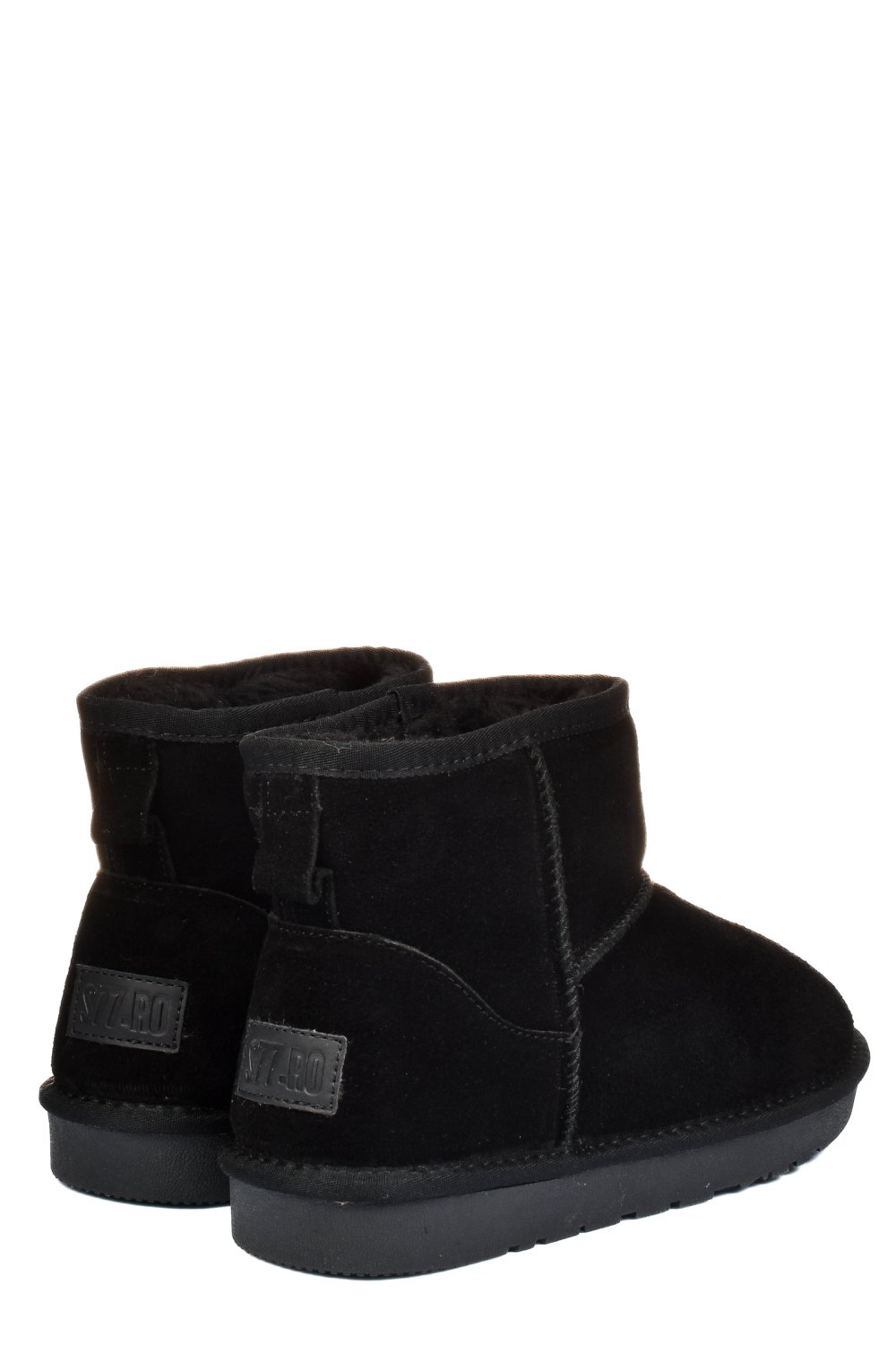 Fekete fordított bőr csizma is7h1201