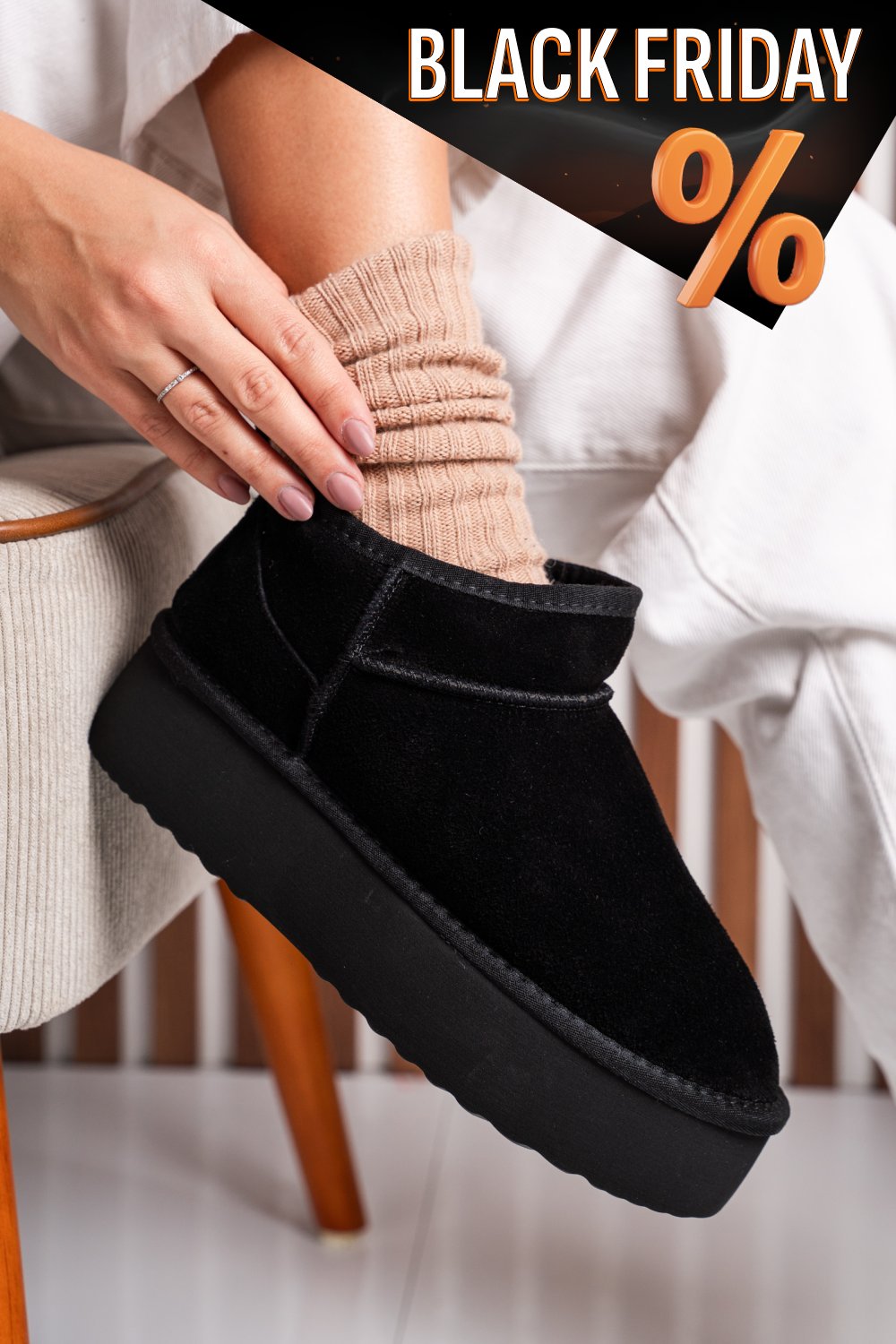 Fekete fordított bőr csizma 1s7h250