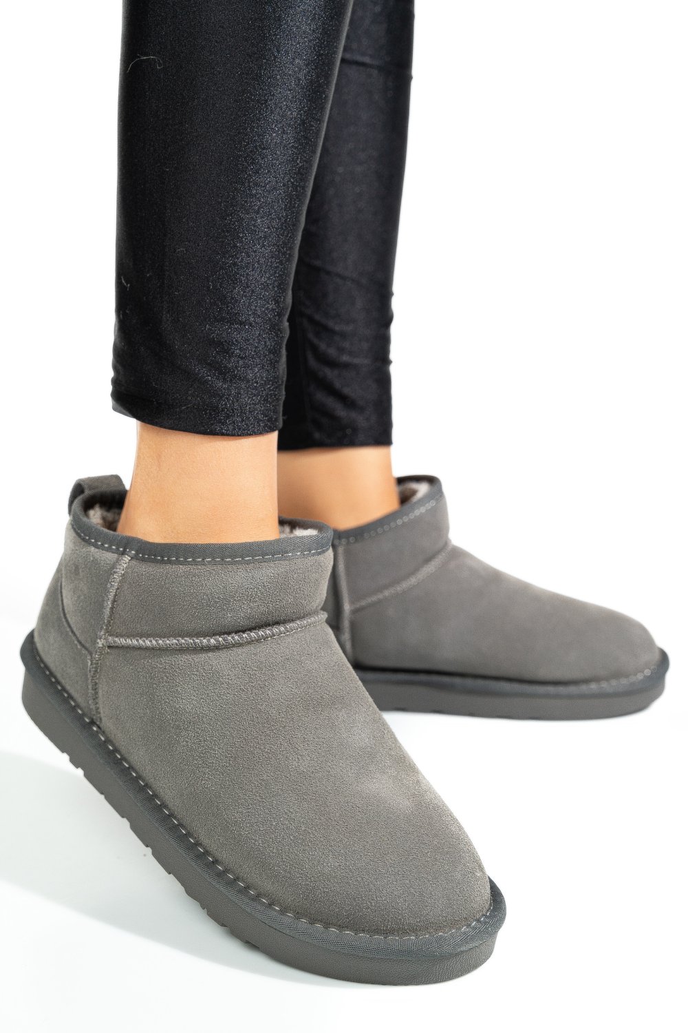 Szürke fordított bőr bakancs 1s7h1200