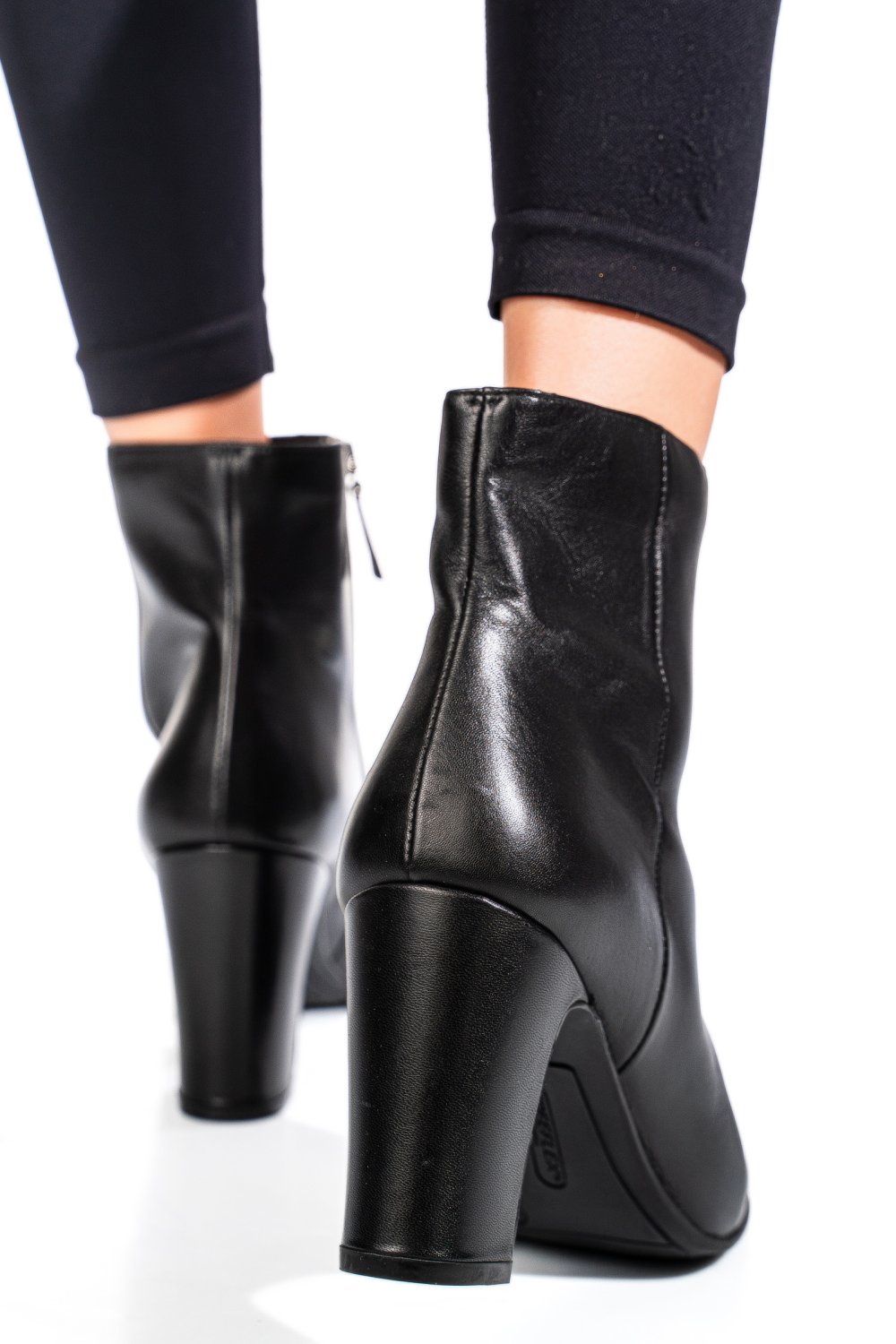Fekete természetes bőr bokacsizma 5s7h0132042