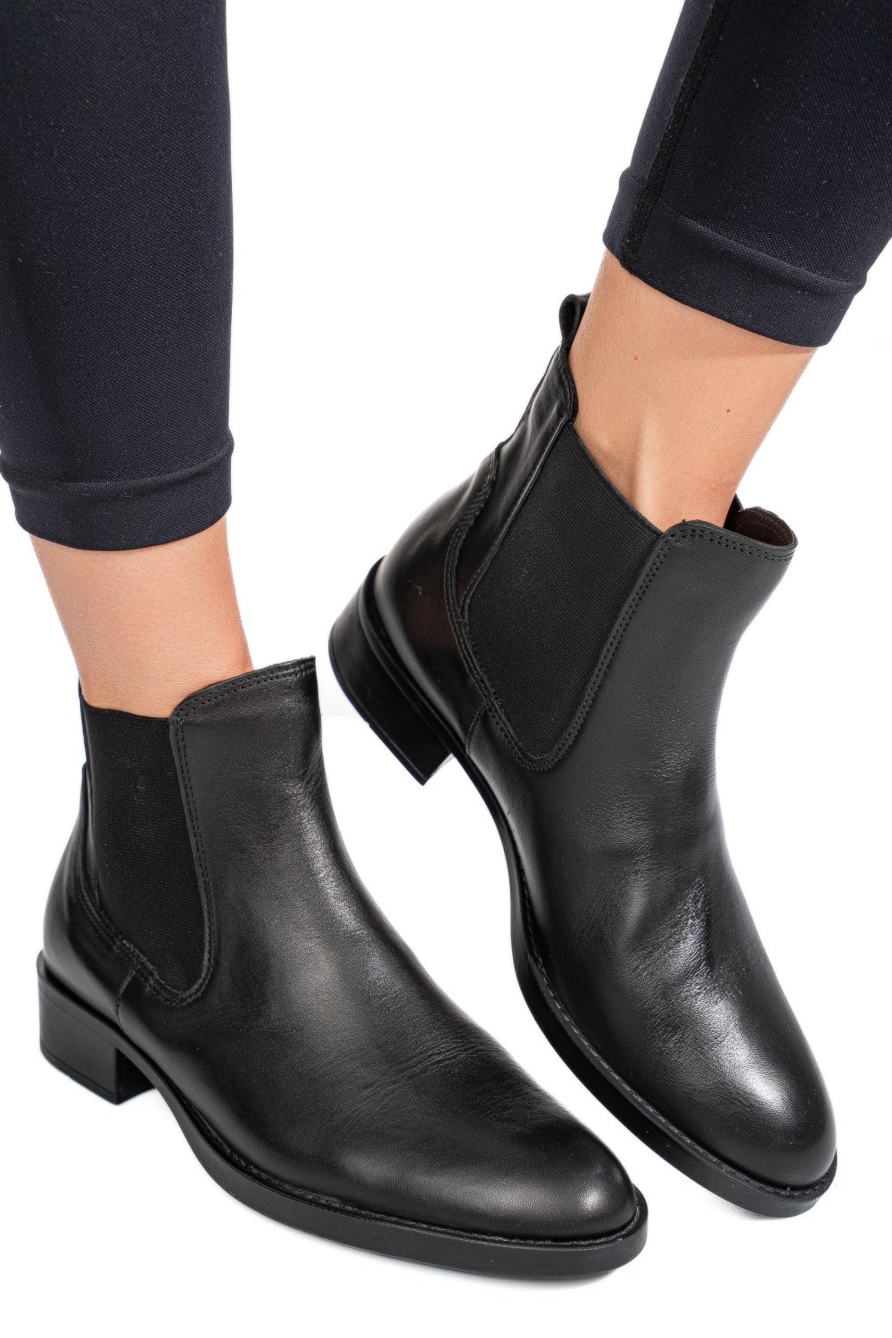 Fekete természetes bőr bakancs 5s7h0130295