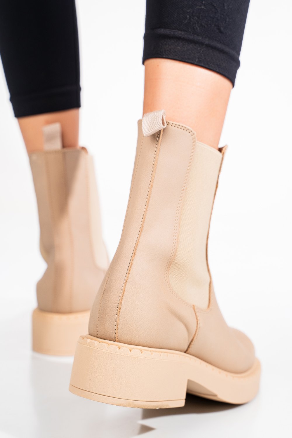 Bézs természetes bőr bakancs 5s7h2130134