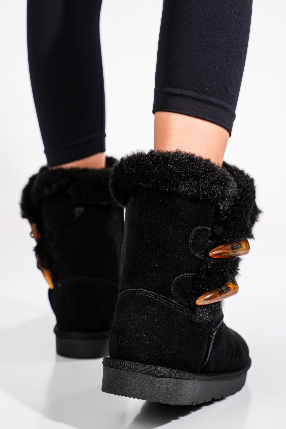 Fekete fordított bőr csizma 1s7h229