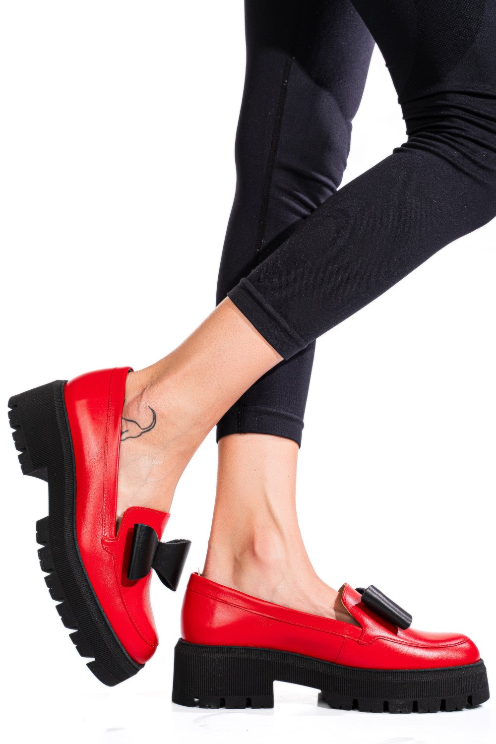 Piros természetes bőr női lapos cipők 2s7h115