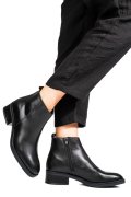 Fekete természetes bőr bakancs vs7hb22-4204