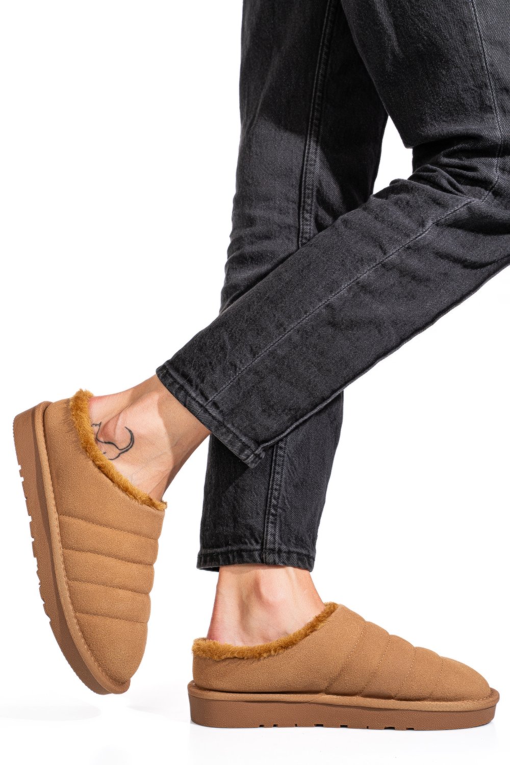 Barna fordított bőr papucs 1s7h219