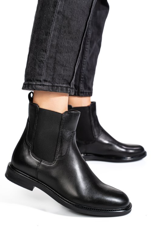 Fekete természetes bőr bakancs ws7hh398h01