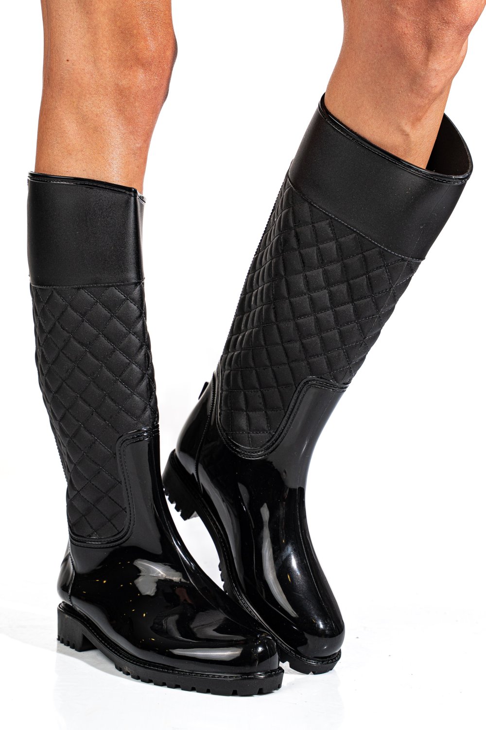 Fekete csizma 9s7h09