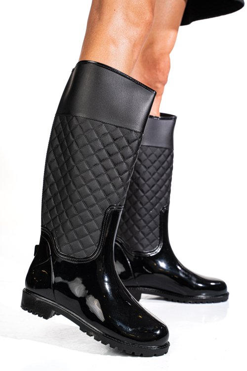 Fekete csizma 9s7h09