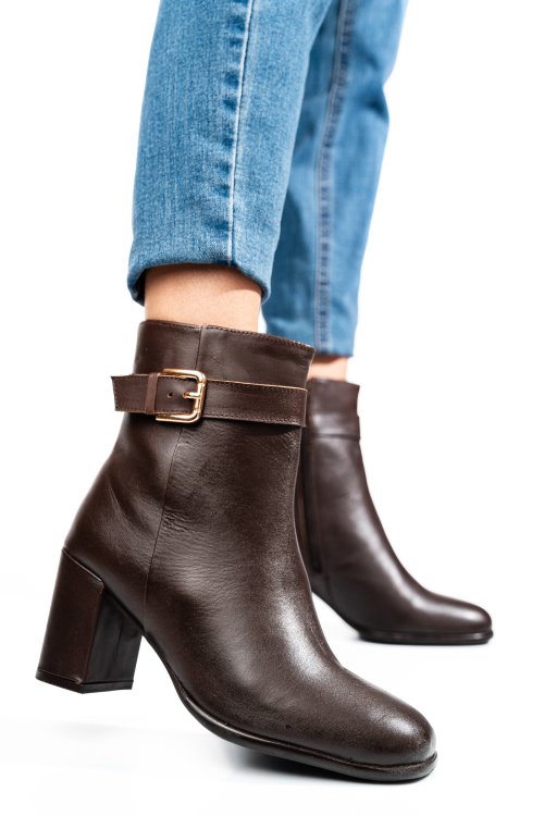 Barna természetes bőr bakancs 1s7h1835