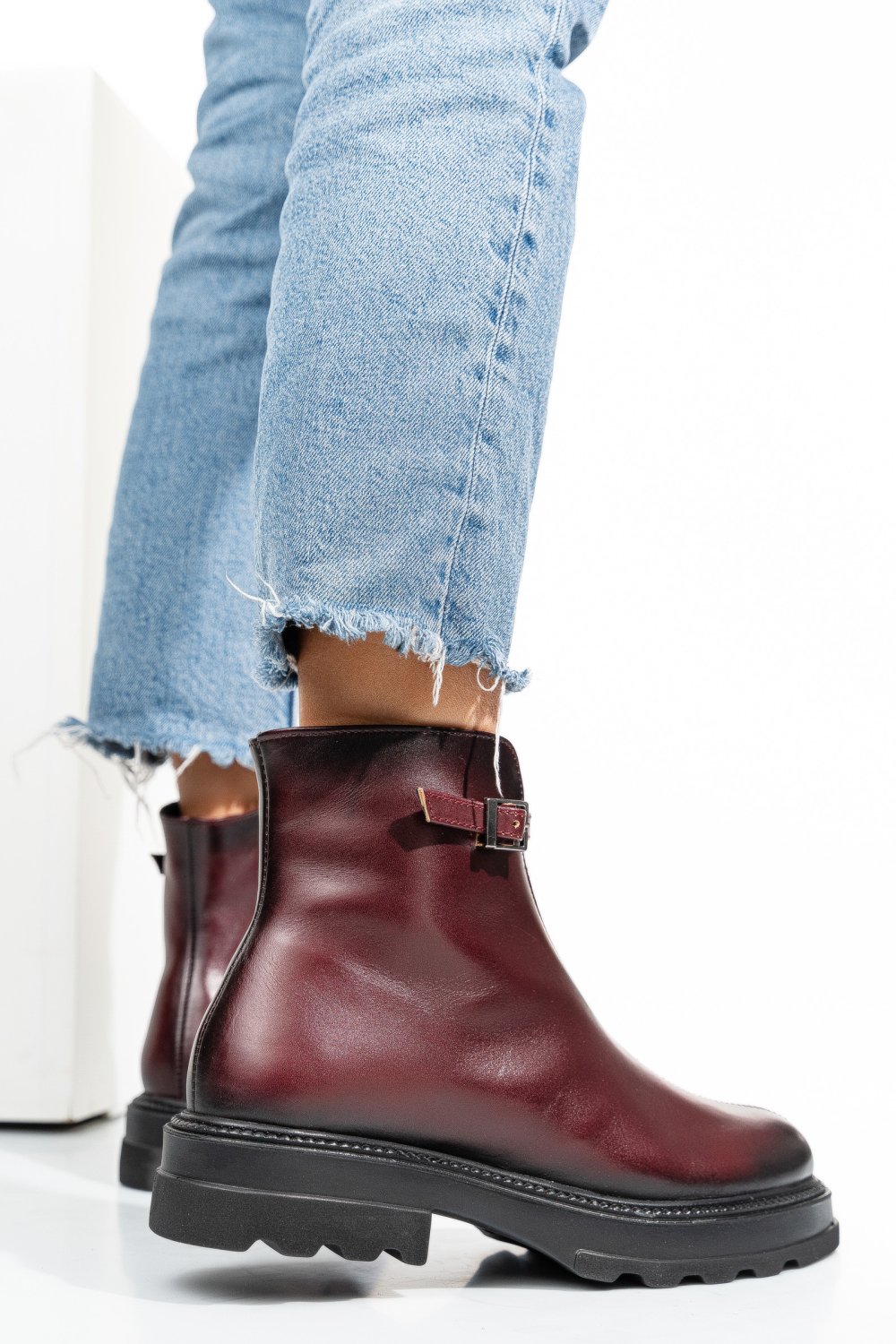 Bordó természetes bőr bakancs 4s7h30