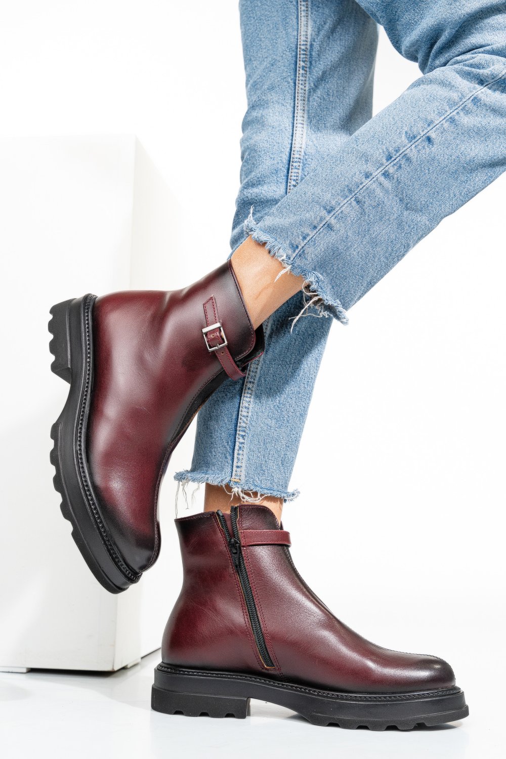 Bordó természetes bőr bakancs 4s7h30