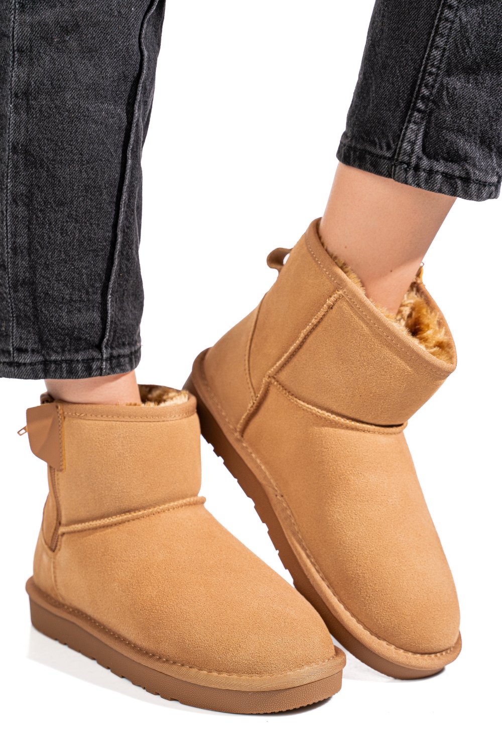 Barna fordított bőr csizma 1s7h202